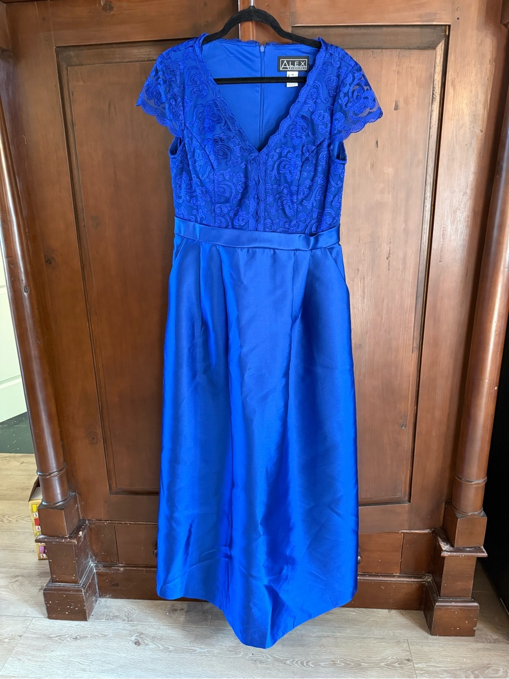 Alex Evenings Cobalt Lace V-Neck Maxi Dress